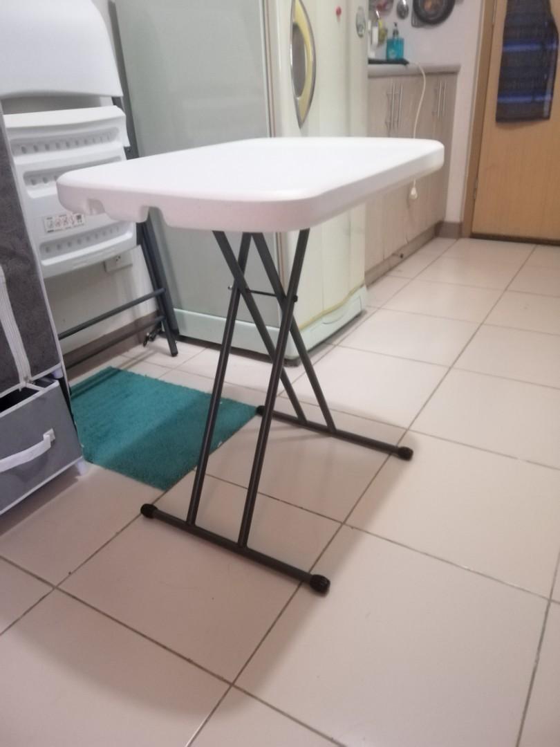 Lifetime 26 Foldable Personal Table On Carousell