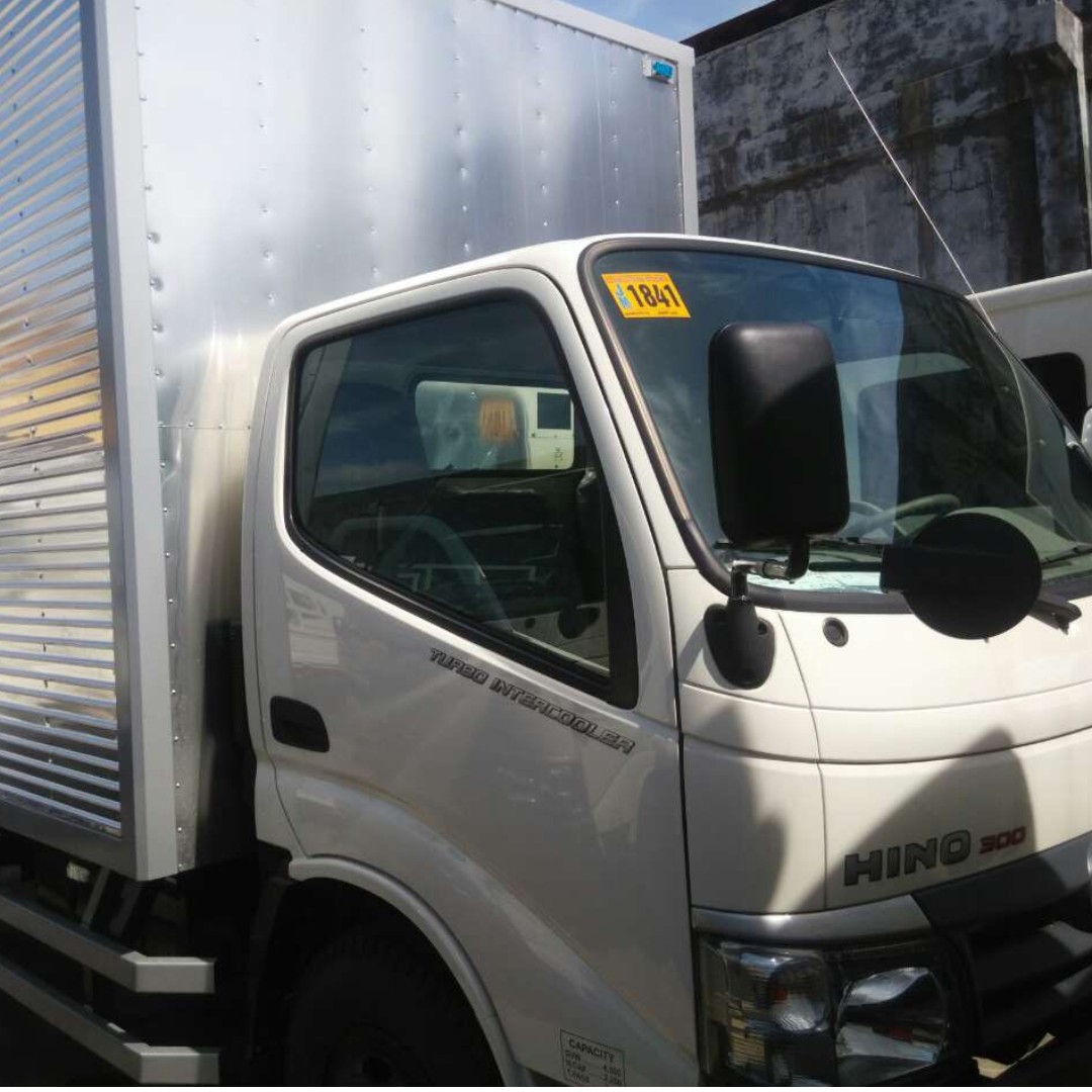Lipat bahay trucking services truck for rent hire rental lipat gamit 6 wheeler closed van & 10 wheeler wing van elf canter fuso