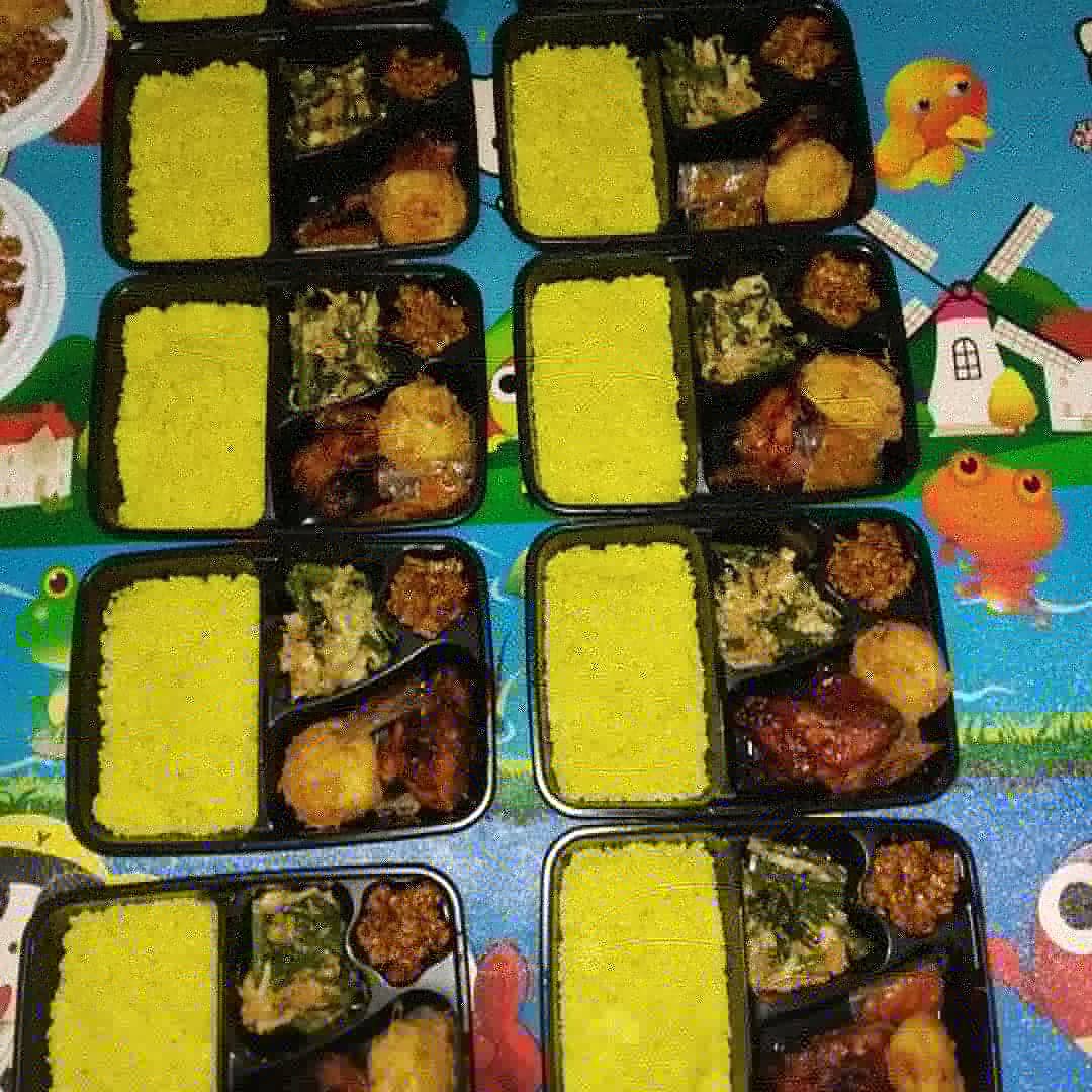 Nasi Kuning Box Tumpening Mini Makanan Minuman Kue Kue Di Carousell