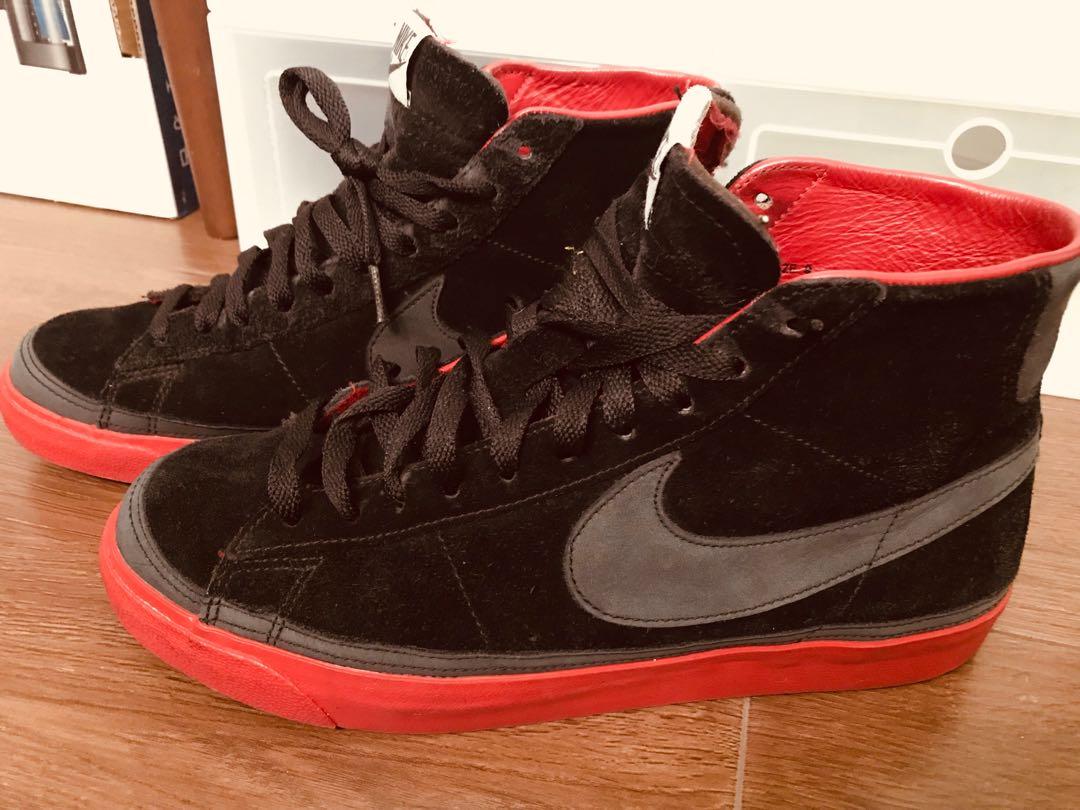 black and red nike blazers