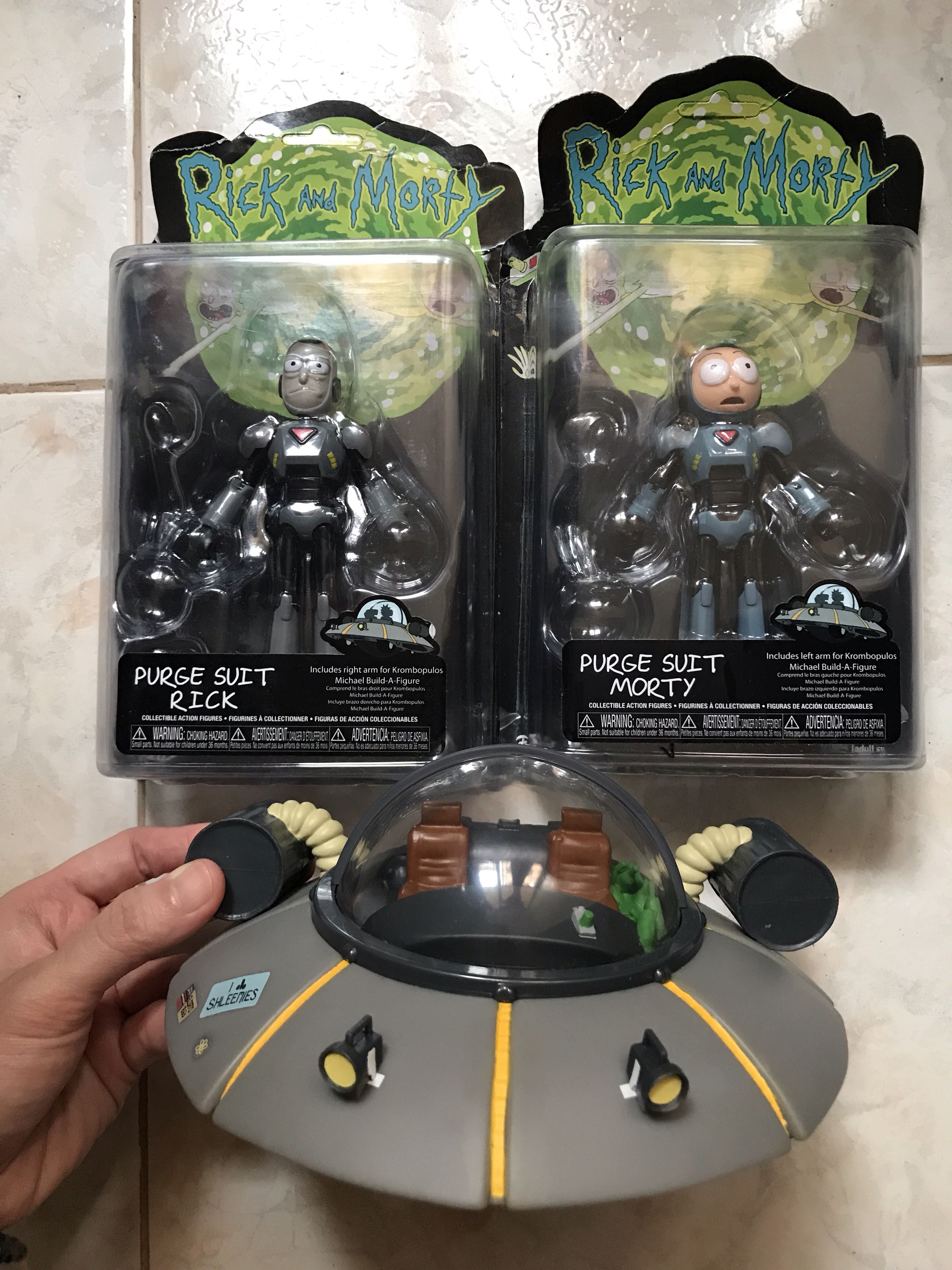 Rick and morty spaceship toy store