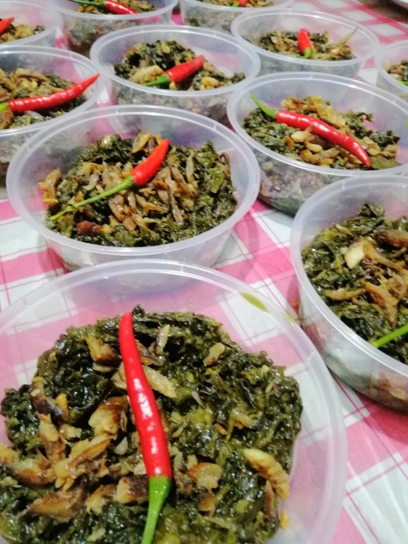 Spicy Laing Tinapa for Sale (Category: Packaged & Instant Food) located in San Pedro. Submitted by rachelle30 (Listing ID 244514864, Image 2). Description: Spicy Laing Napa for sale Open for reseller Open for meet up around San Pedro Laguna No Preservative added Halal Friendly Authentic Oragon Cuisine 75 Small good for 2 to 3 persons 150 for big tub good for 3 to 6 persons Please like my fB page Spicy Laing Napa.