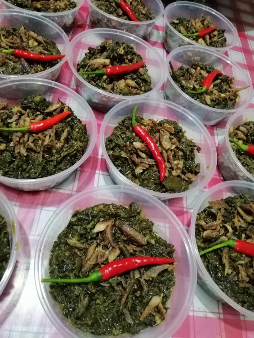 Spicy Laing Tinapa for Sale (Category: Packaged & Instant Food) located in San Pedro. Submitted by rachelle30 (Listing ID 244514864, Image 3). Description: Spicy Laing Napa for sale Open for reseller Open for meet up around San Pedro Laguna No Preservative added Halal Friendly Authentic Oragon Cuisine 75 Small good for 2 to 3 persons 150 for big tub good for 3 to 6 persons Please like my fB page Spicy Laing Napa.