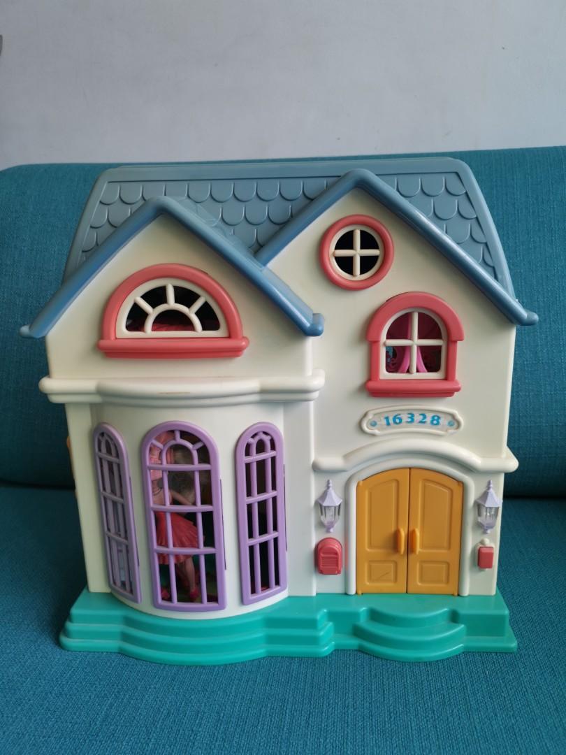 toy house near me