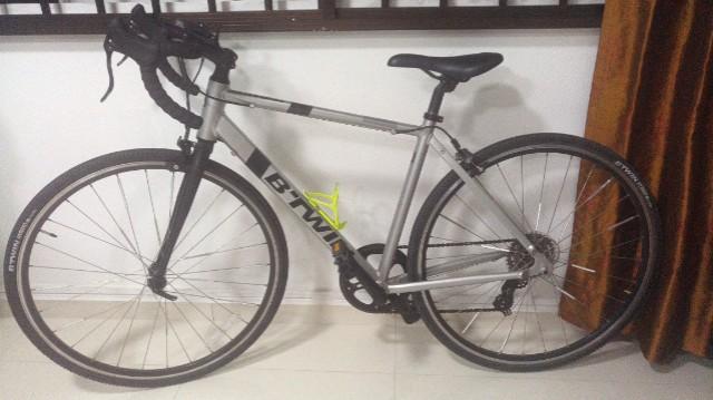 triban hybrid bike