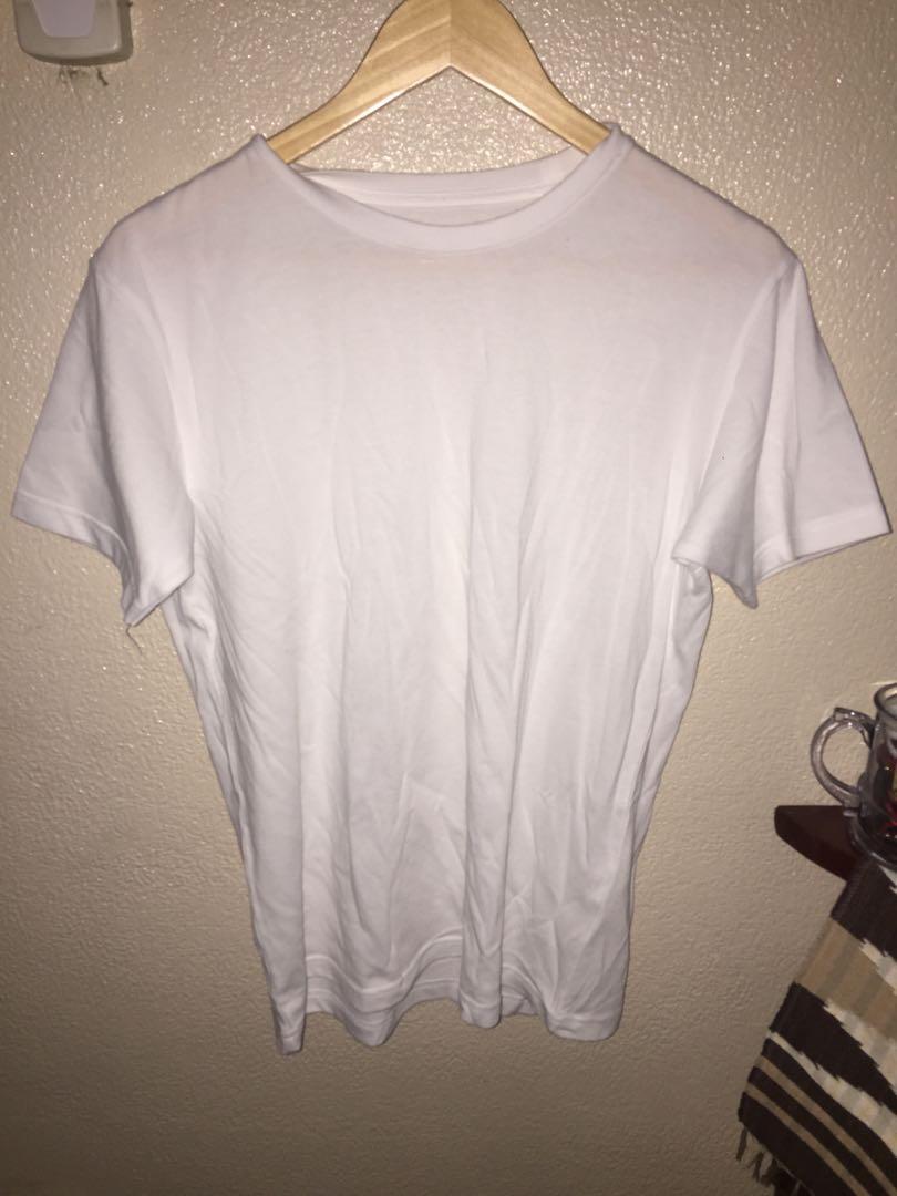plain white shirt uniqlo