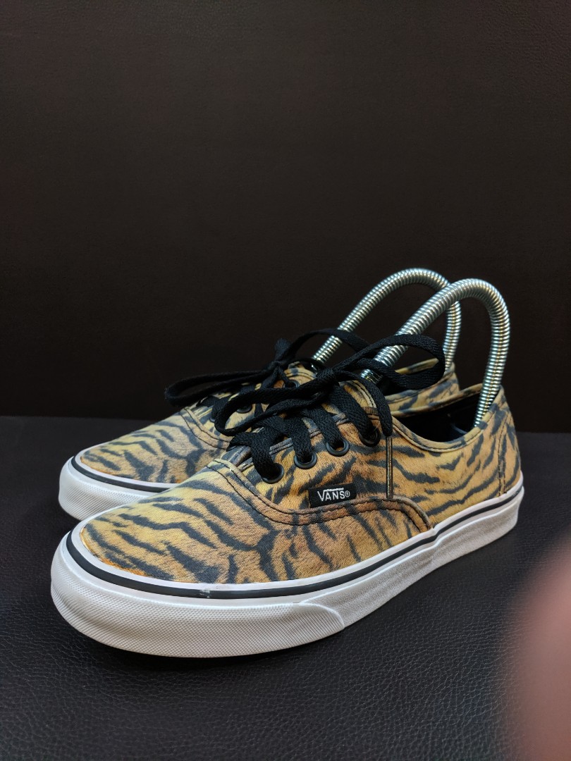 vans authentic tiger