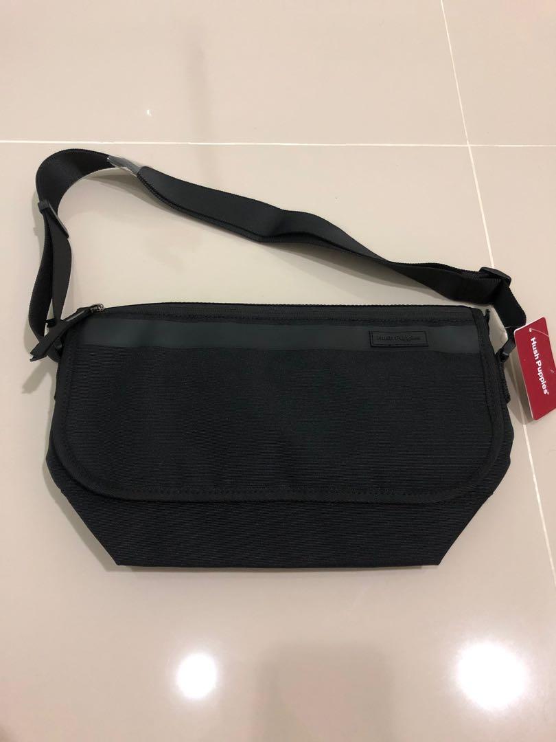 waist bag hush puppies