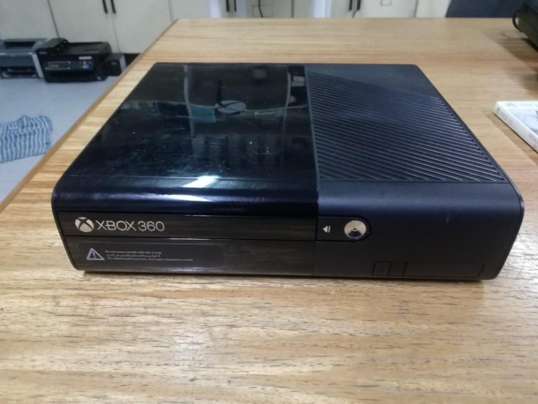 XBOX 360 Kinect (Category: Xbox) located in Quezon City. Submitted by minerdee (Listing ID 244445659, Image 1). Description: Xbox 360 Kinect 5500 pesos 6-Games (500 each) RFS. need cash.
