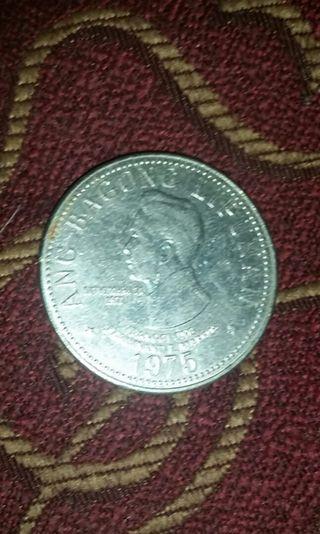 1975 president marcos 5 peso coins