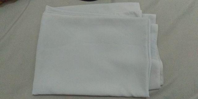kerudung segiempat