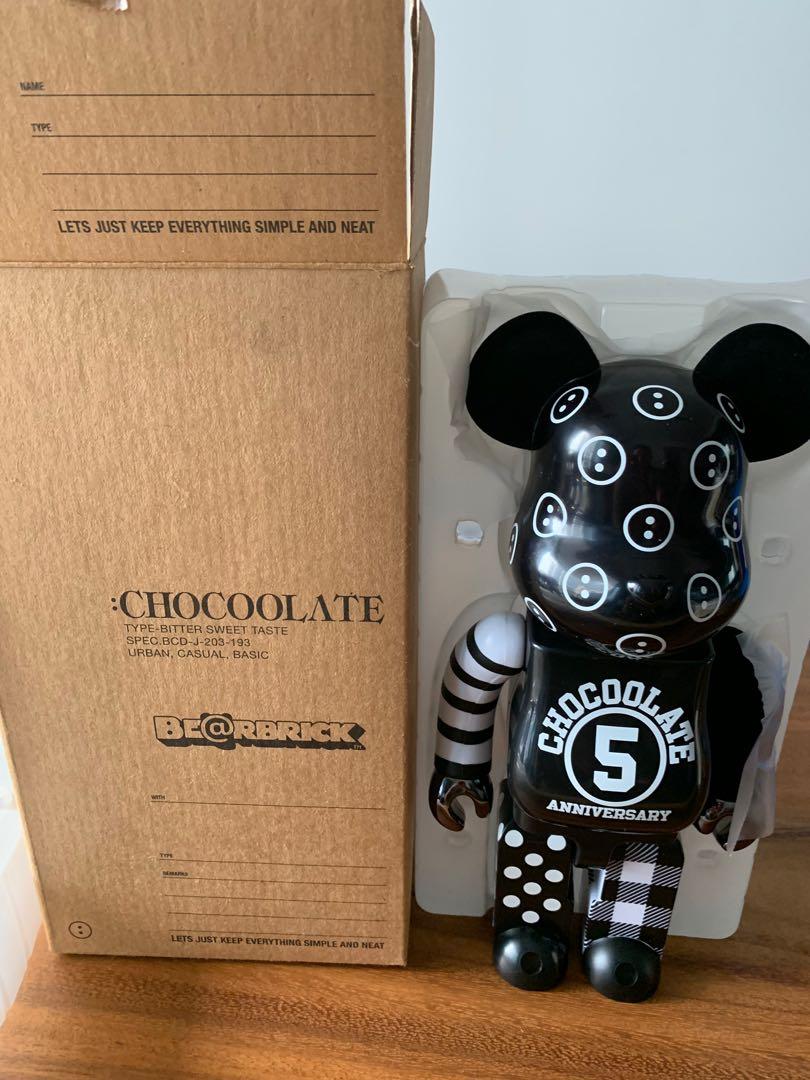 400% chocolate bearbrick collab 5th Anniversary $100