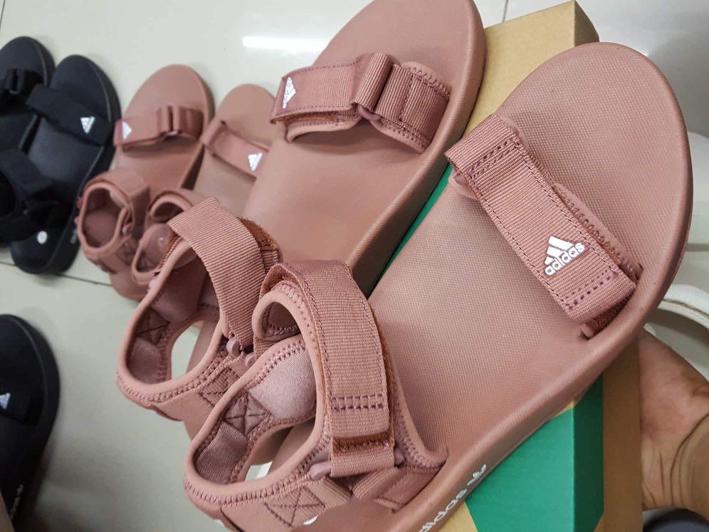 Adidas adilette sandals old discount rose