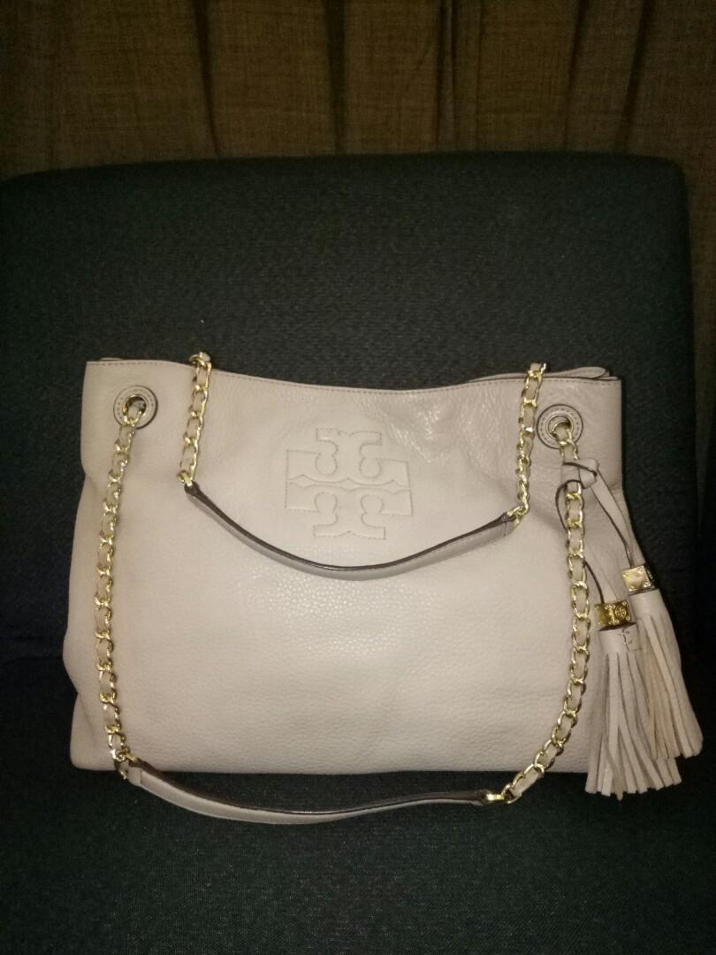 Authentic tory burch leather gray chain strap shoulder tote bag, Women's  Fashion, Bags & Wallets, Shoulder Bags on Carousell