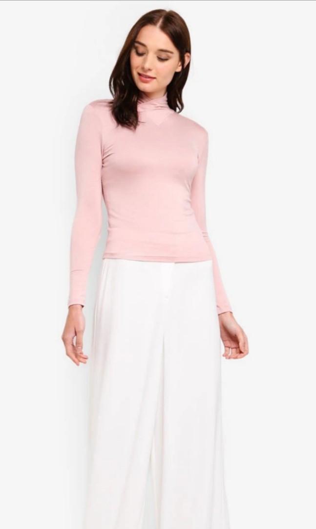 Basic High Neck Inner, Women's Fashion, Tops, Blouses on Carousell