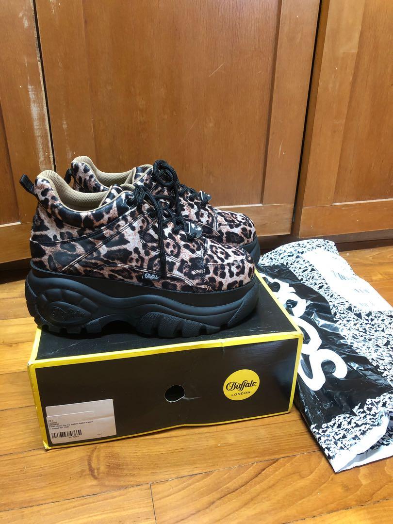 Buffalo London Classic Low Top Platform Trainers in Leopard Size 6UK