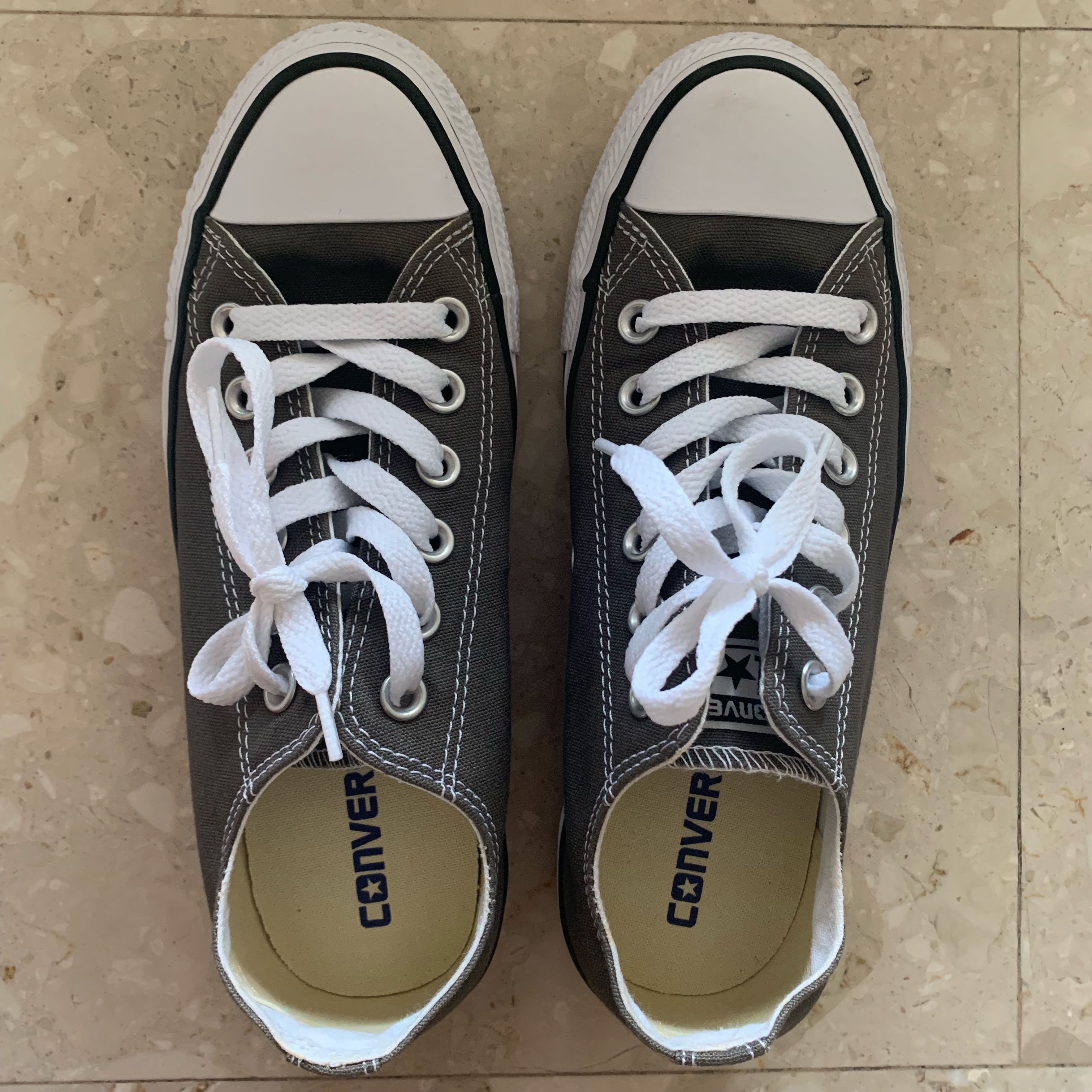 CONVERSE CHUCK TYLOR SNEAKER, Women's Fashion, Shoes, Sneakers on Carousell