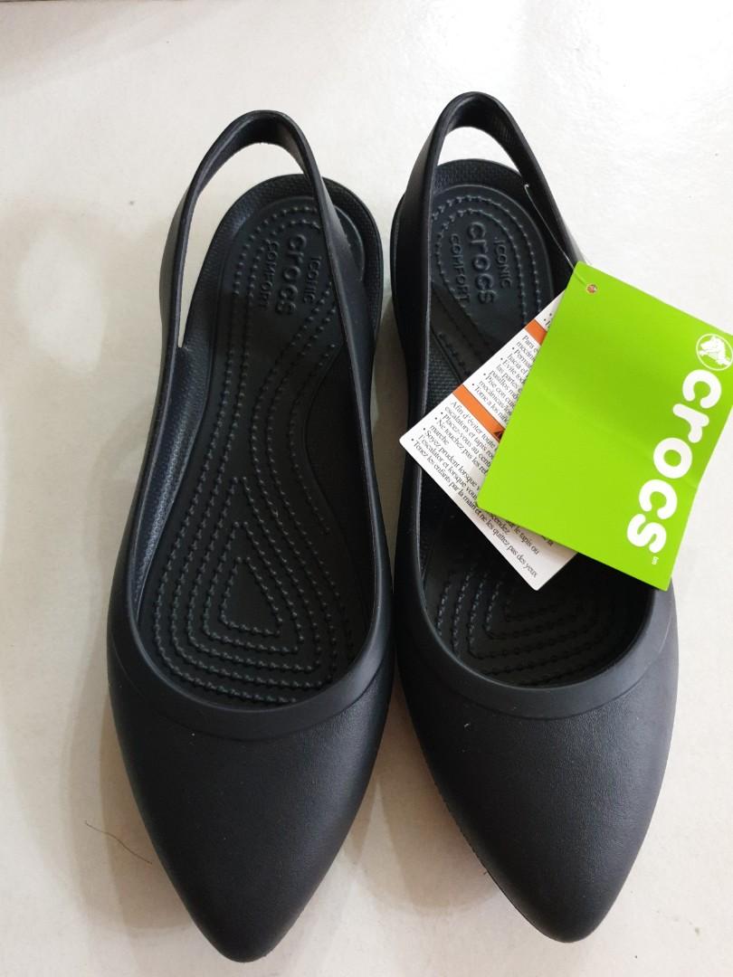 crocs w7