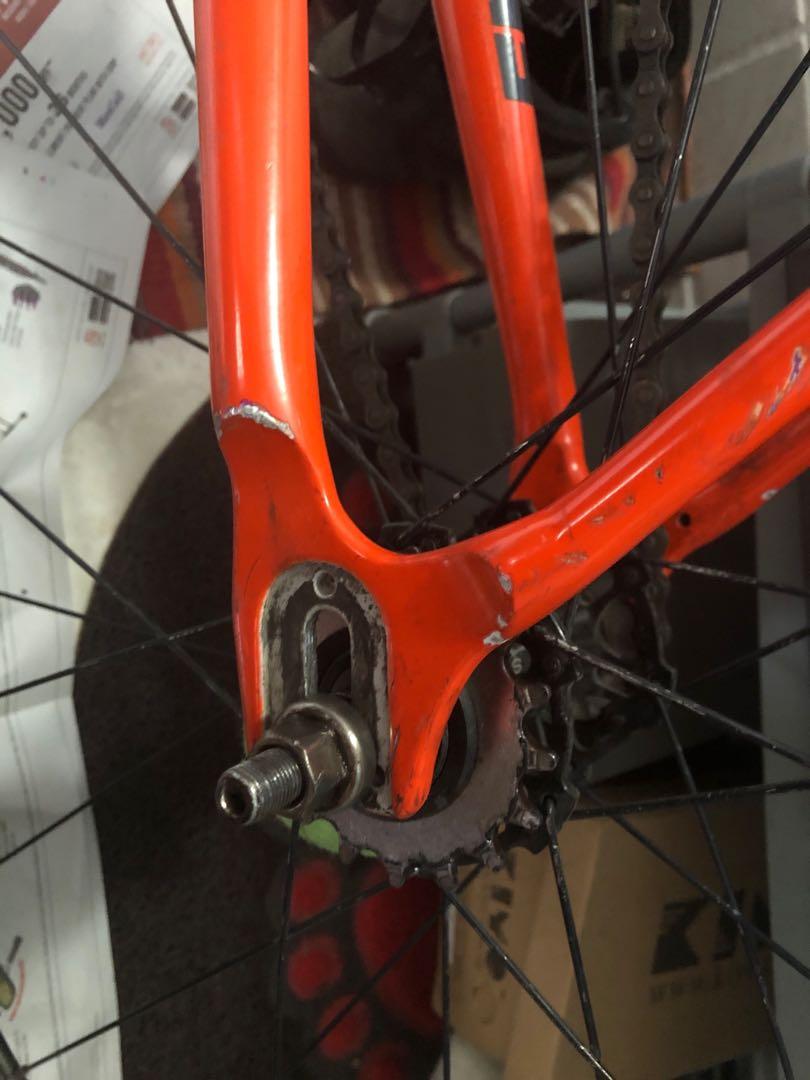 Fixie with Engine 11 frame, Sports Equipment, Bicycles & Parts