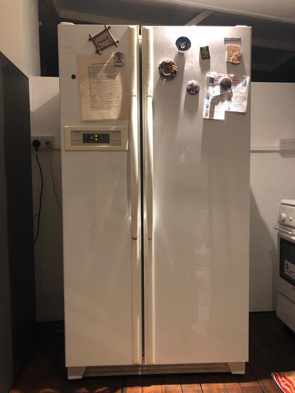 Fridge Large Size Excellent Condition Home Liances Fridge Large Size Excellent Condition