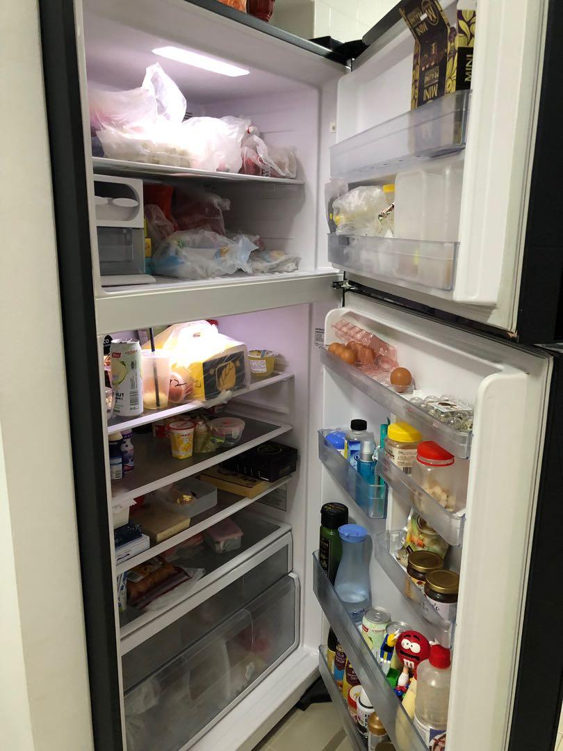 Hitachi fridge RVG690P3MSGBK, TV & Home Appliances, Kitchen Appliances