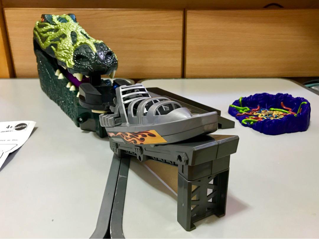 Hot wheels top crazy croc