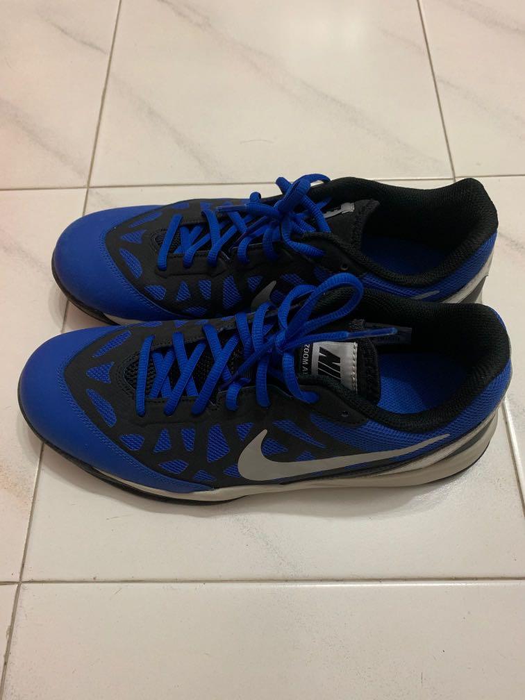 nike zoom attero 2
