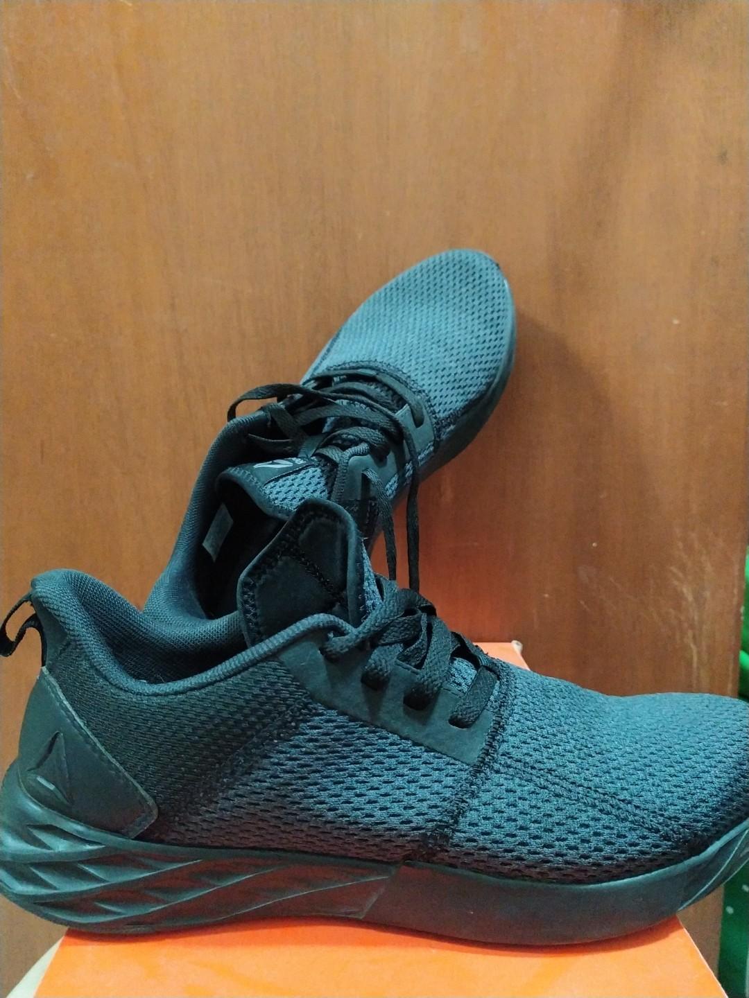 reebok astroride strike running shoes