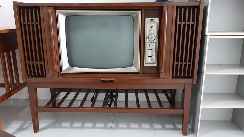 setron_vintage_tv_for_sale_1565340560_0c7b4da1_progressive.jpg