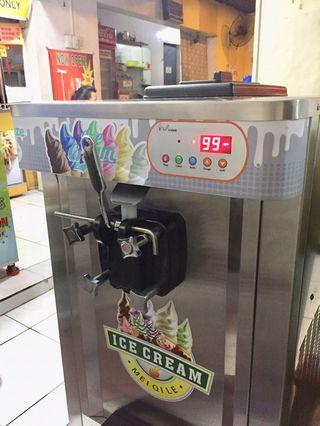Stainless ice cream machine