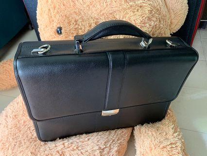 Samsonite Briefcase Flapover office Bag