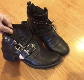 Women Fashion Boots