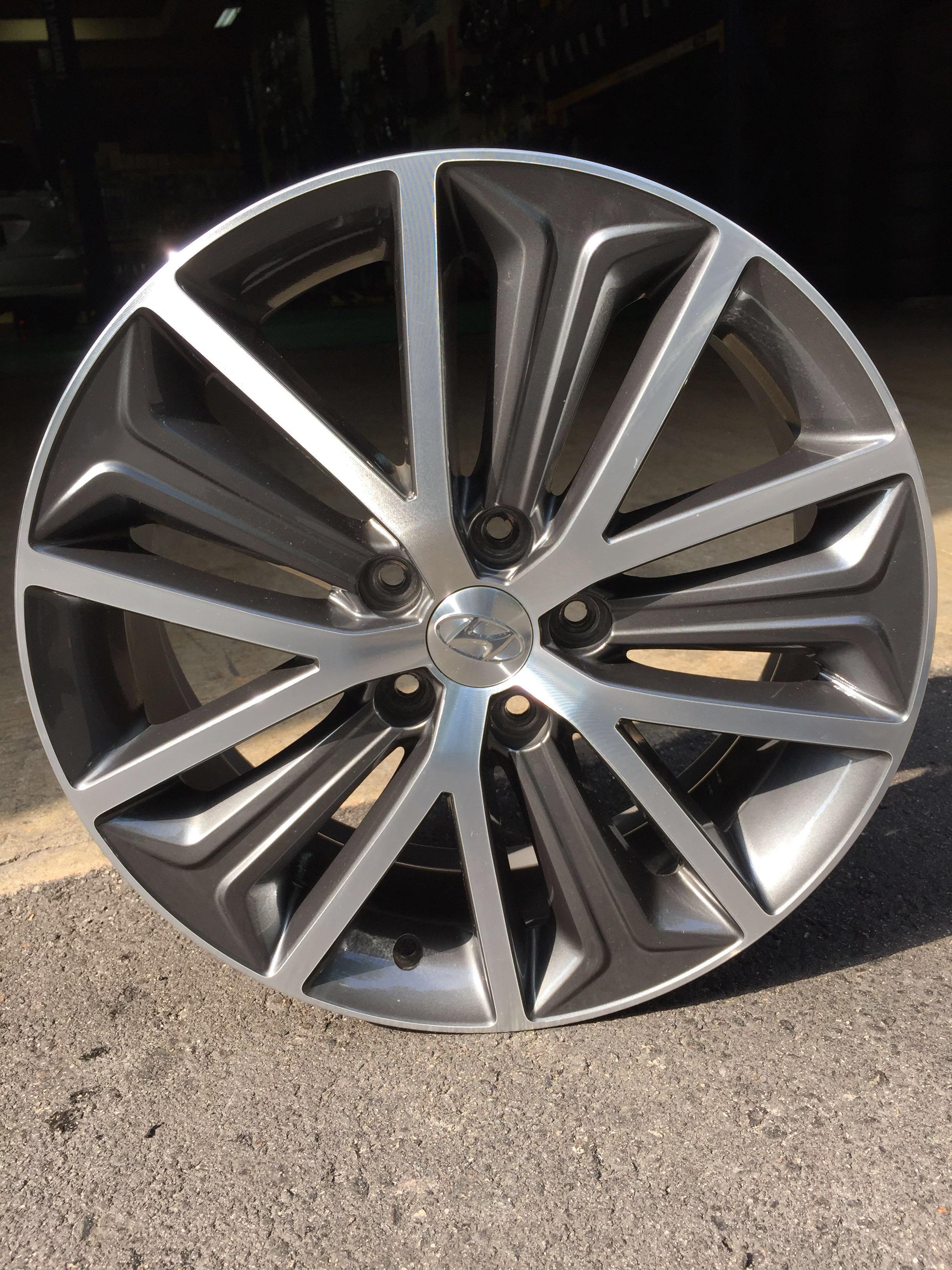 18 Pcd 5 1143 Original Hyundai Rims On Offer Sale Car