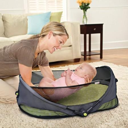Fast deal at $40) Munchkin Brica Fold n Go Travel Bassinet, Babies