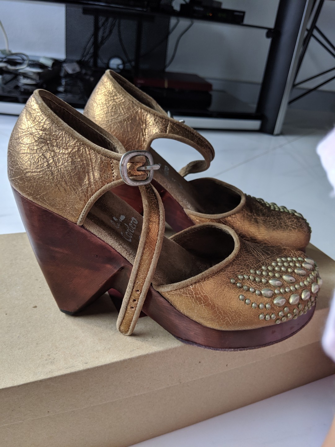 Calleen cordero clogs top