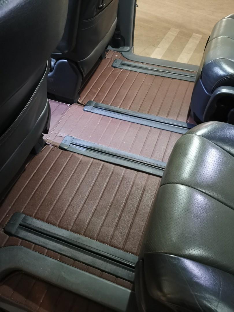 Toyota estima sales car mats