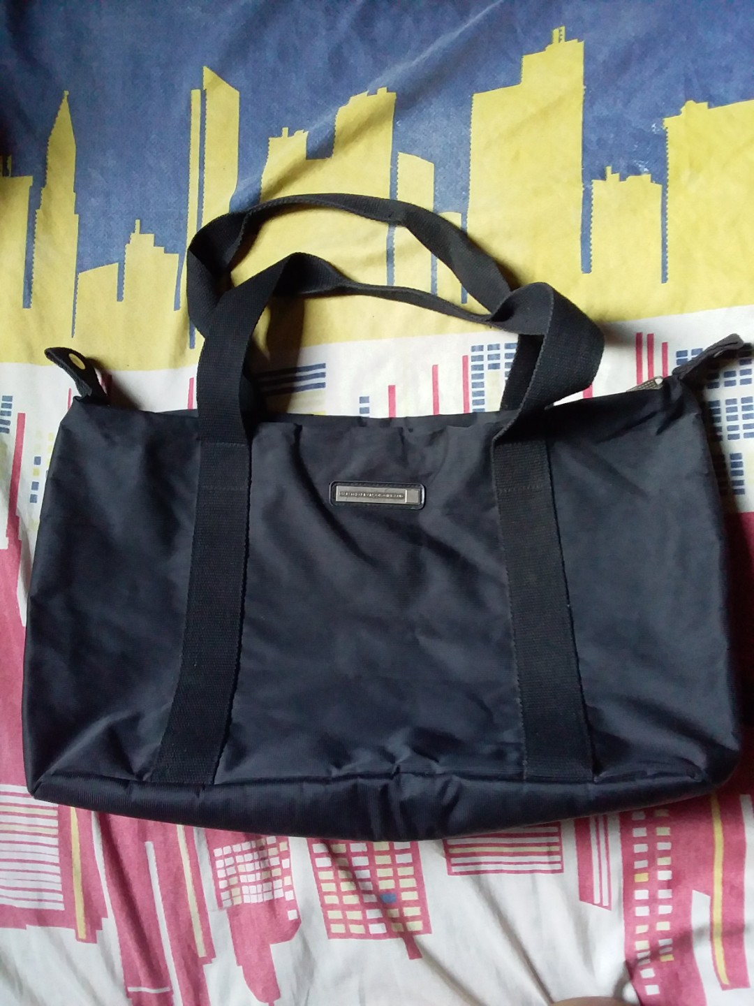 Girbaud discount shoulder bag