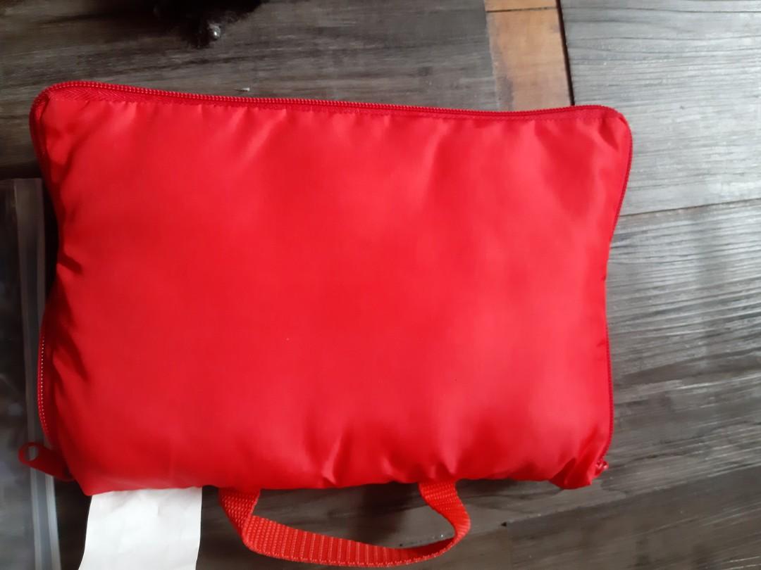 Hello Kitty Secret Pillow 袐密枕頭中古品 接受以蛋黃哥物品交換