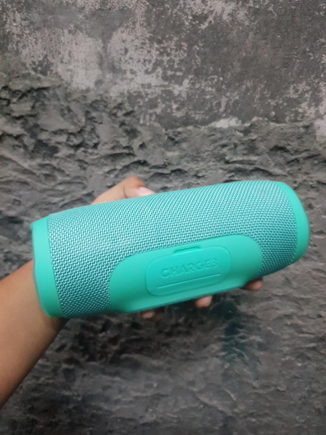 JBL Charge 3 (Category: Portable Audio Accessories) located in Manila. Submitted by jcbautista113 (Listing ID 244850512, Image 2). Description: JBL Charge 3 super good quality sounds tagal ma lowbat ganda ng bass pwede pang outdoor Pm is the 🗝 key.