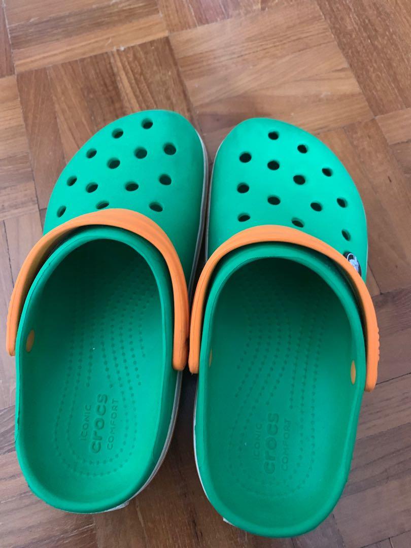 c13 crocs size