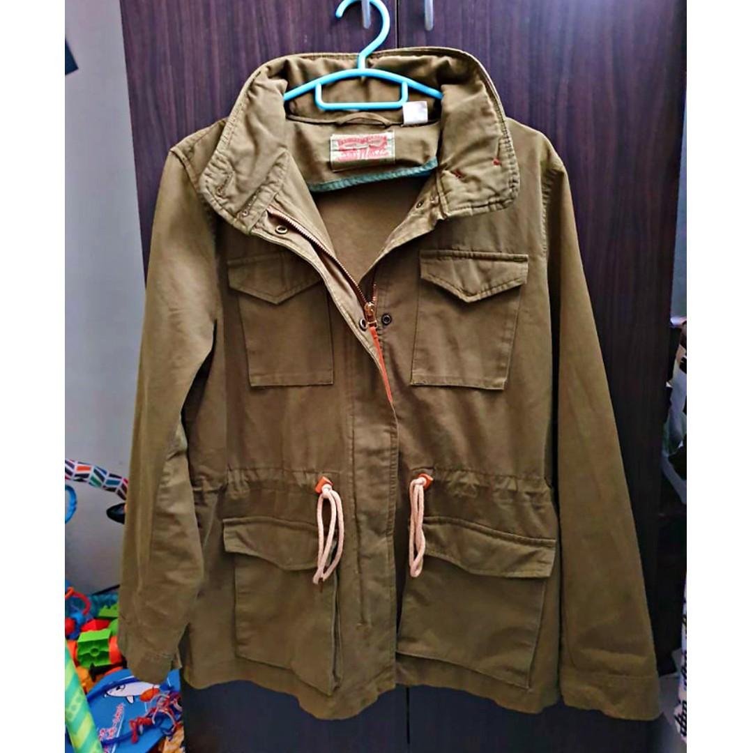 levis army green jacket