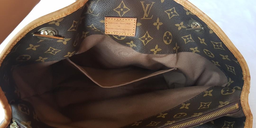 LV Automne Hiver Monogram Bag, Luxury, Bags & Wallets on Carousell