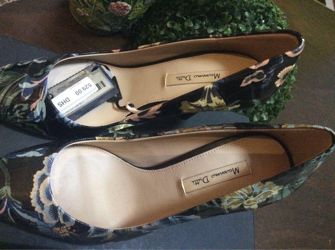 Massimo dutti shoes size 36 and 37 (Category: Heels) located in San Pablo. Submitted by princess201017 (Listing ID 244661115, Image 2). Description: .