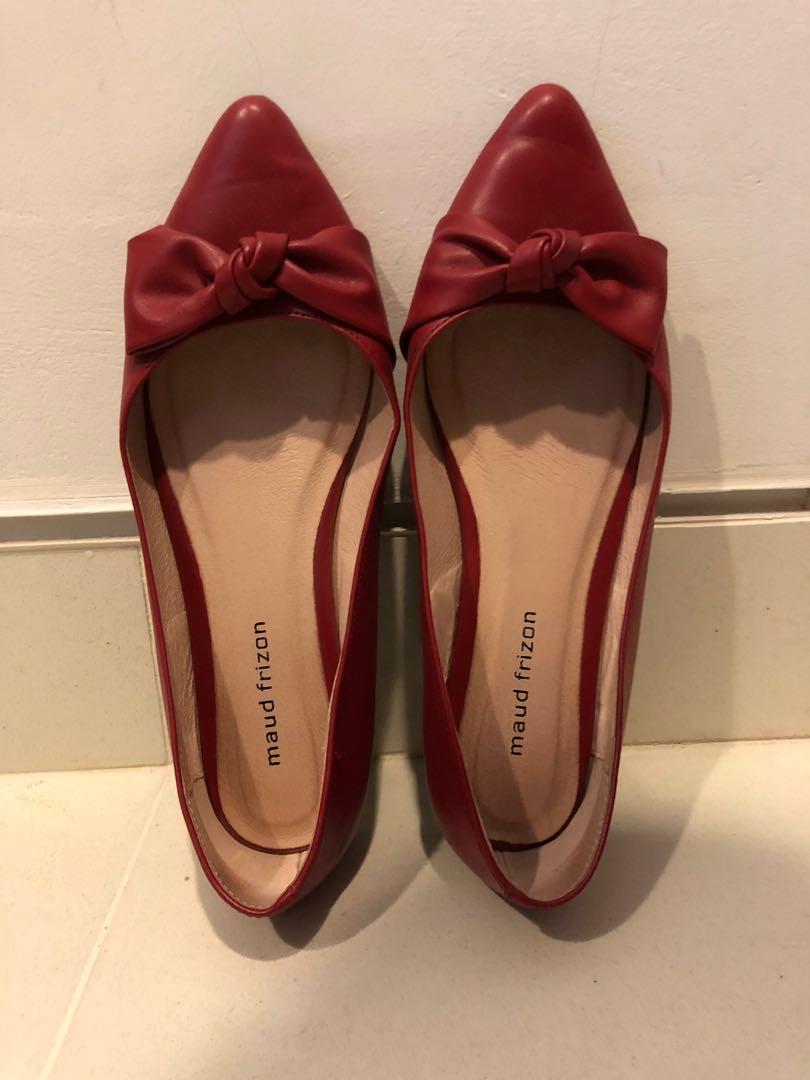 cute red pumps