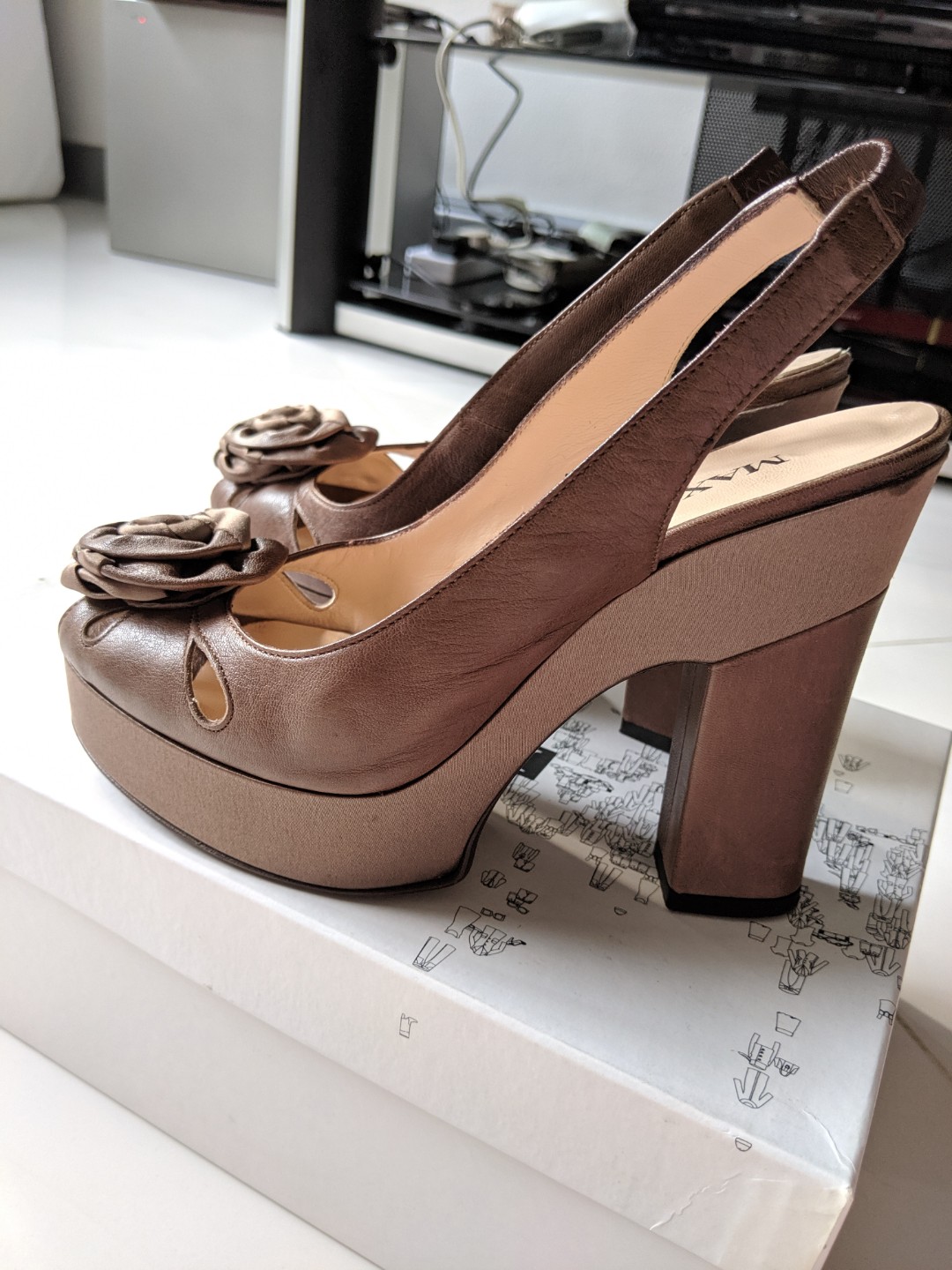 max shoes online