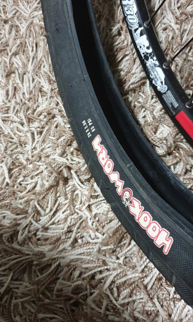 maxxis hookworm 26x2 5