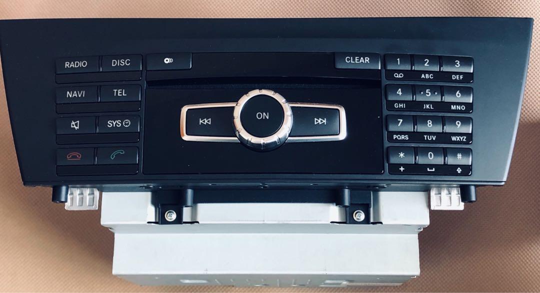 Mercedes C class W204 Audio 20 CD changer Head unit with reverse camera