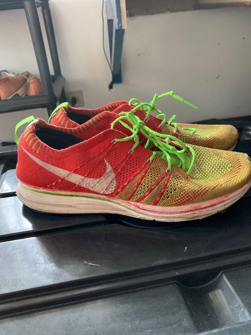 nike flyknit trainer volt