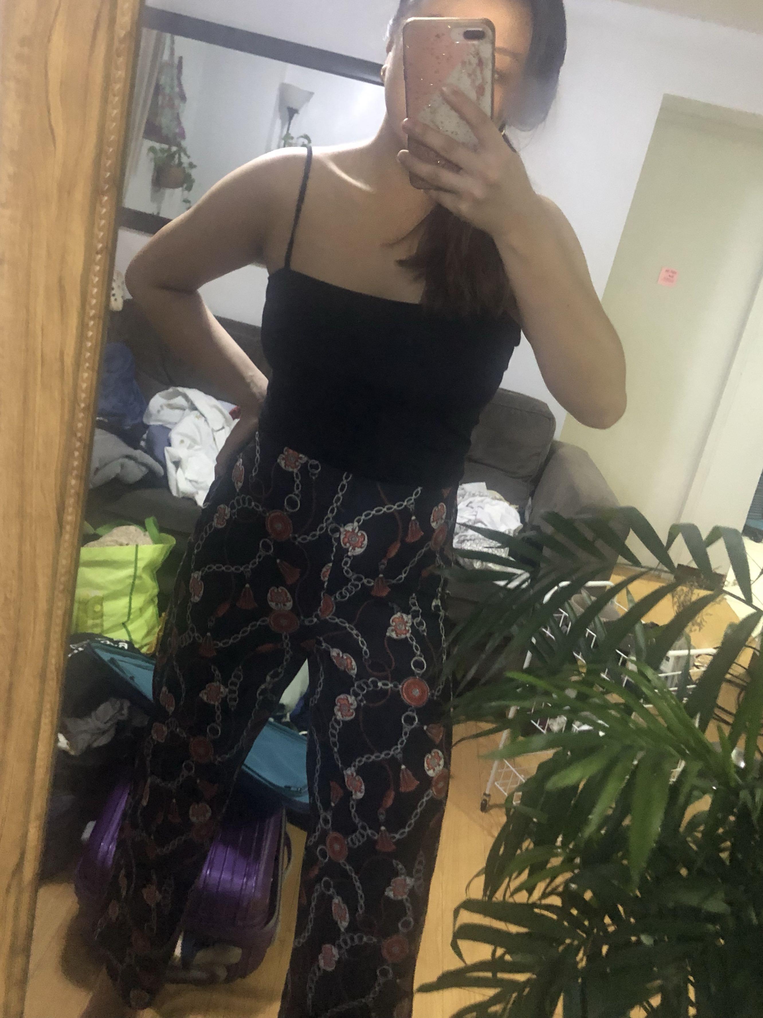 Primark printed culottes (Category: Other Bottoms) located in Makati City. Submitted by curatedthingsph (Listing ID 244895439, Image 1). Description: Brand new with tag Super comfy and stretchy fabric Garterized waist Best fits medium to large frames Actual photos posted Best paired with plain white/black tees or button downs! 😍.