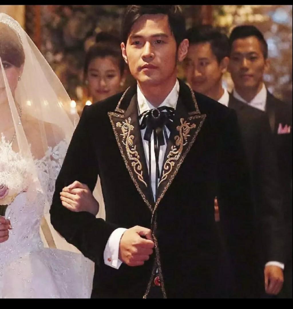 Prince Suit Wedding 2024 www.hockeyplayer .ar